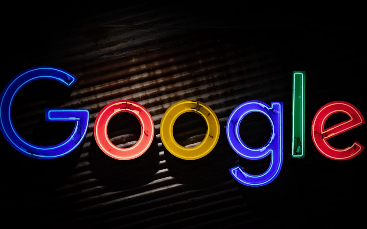 Google's algorithm now distinguishes between summarization and genuine data differentiation